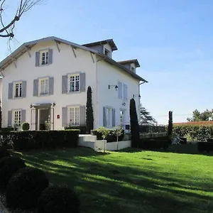 Hotel La Villa Saint-Pierre-dʼIrube